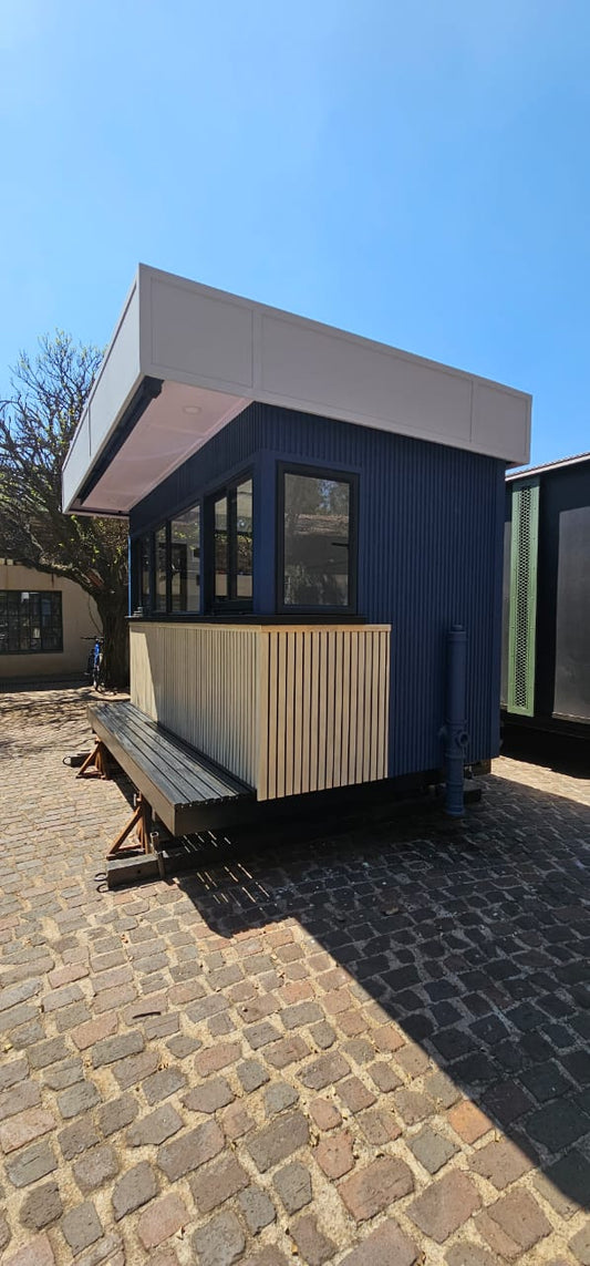 A GUARD HOUSES - PREMIUM (2.4 X 3)