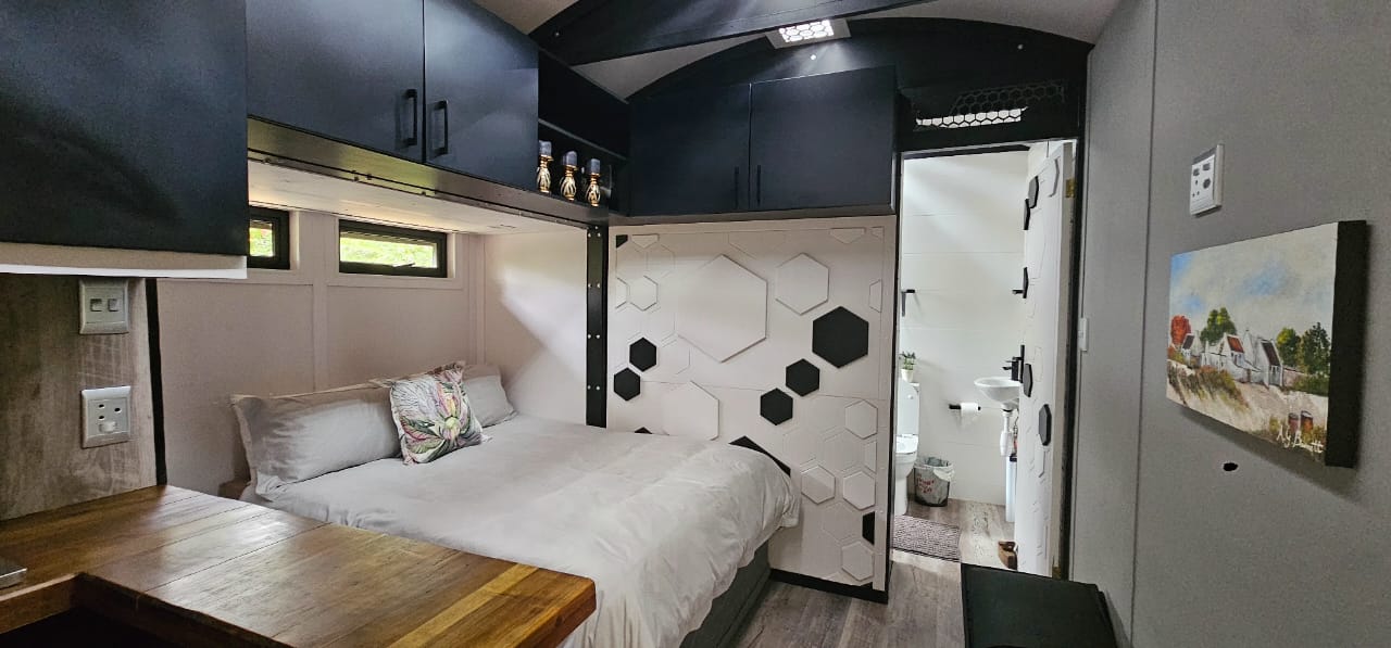 A TINY HOME MODULAR UNITS (3 X 8)